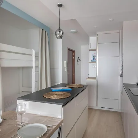 Sejour Vue Pour 4 - 20m De Daire La Baule