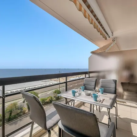 Sejour Vue Pour 4 - 20m De * La Baule